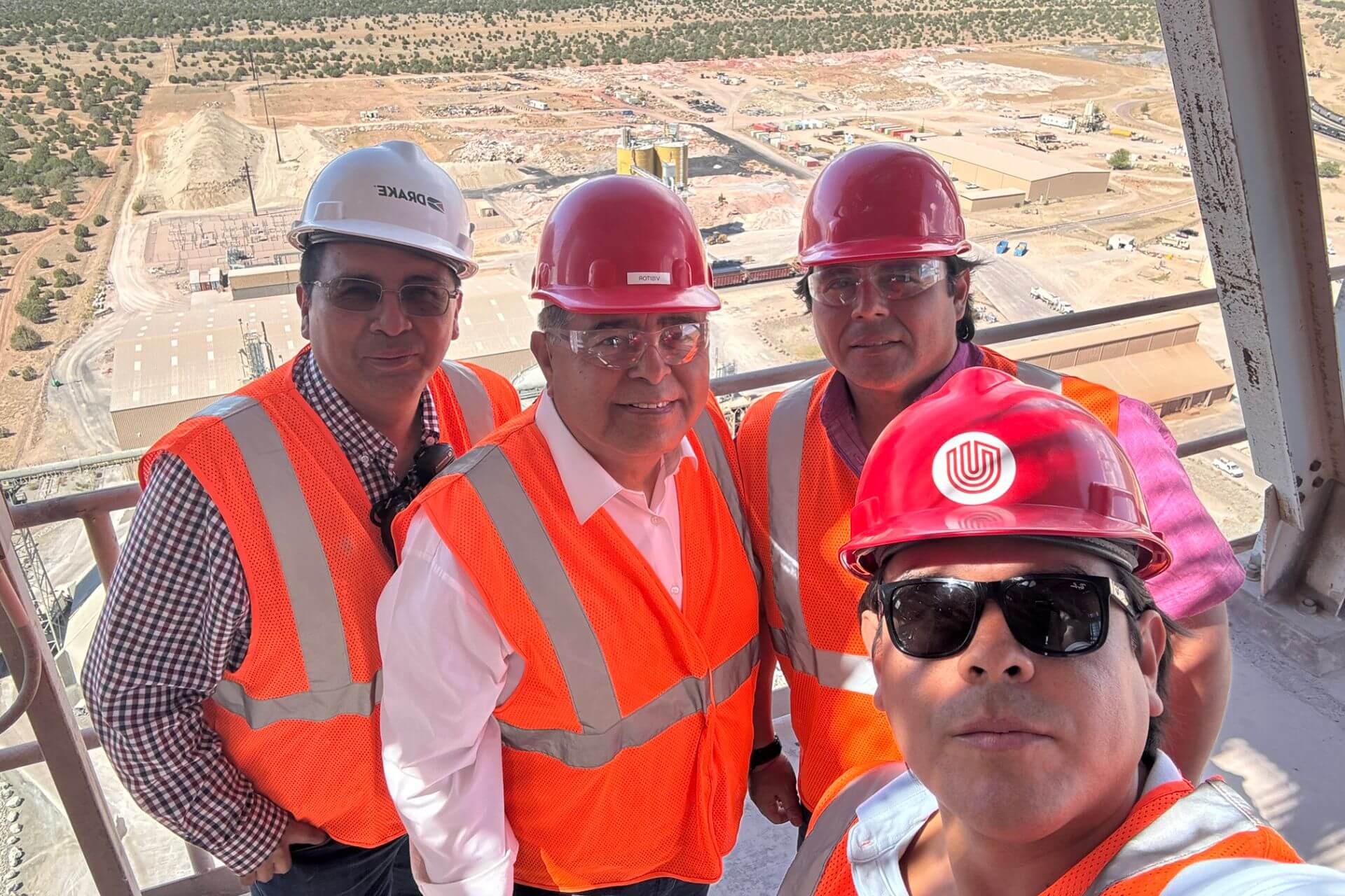 ABC MINERALS S.A.C. Comprometidos por el Futuro